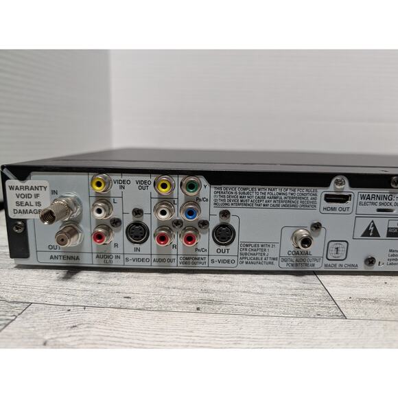 Magnavox MDR535H/F7 HDD & DVD Recorder w/ Remote & Manual & 500GB HDD - Picture 5 of 7